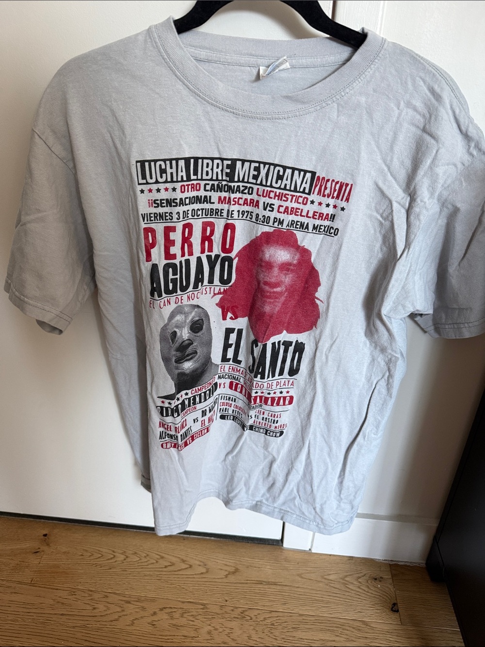 Men’s Lucha Libre T-shirt, 100% Cotton, size Large, Good Used Condition